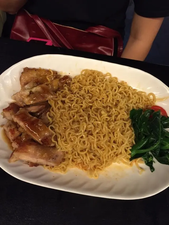 雞扒撈麵