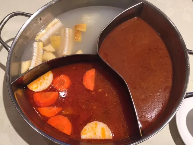 牛尾+沙嗲+蘋果雪耳湯