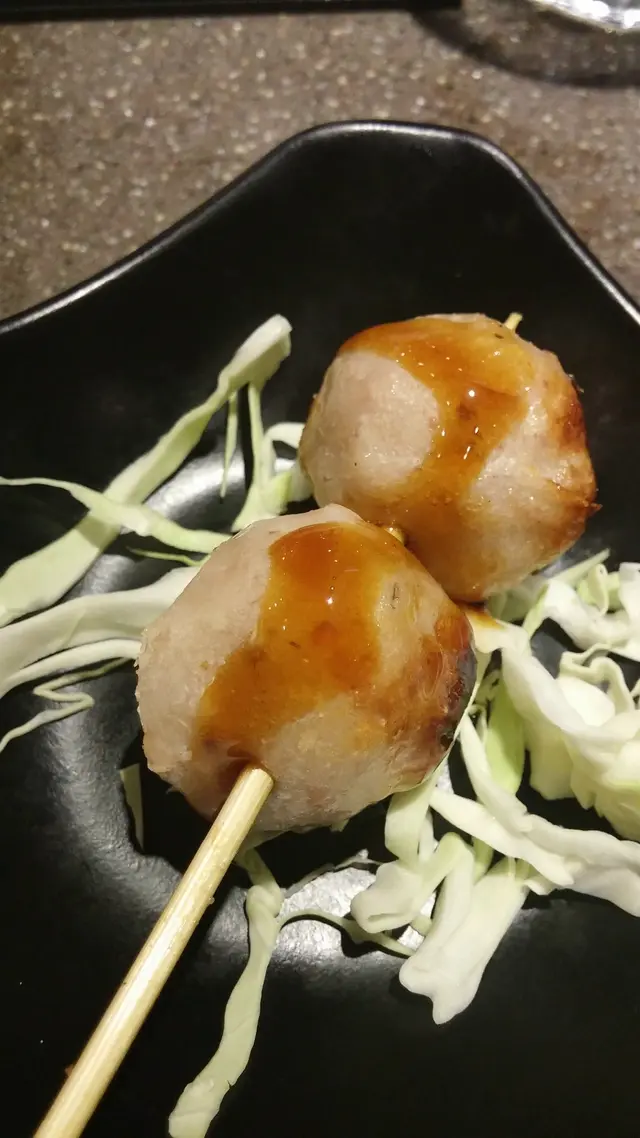 燒過帶微微焦香，醬汁鹹鹹甜甜的更是惹味