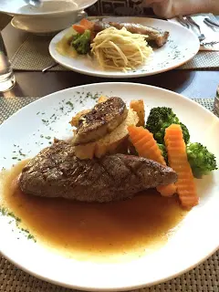 以這價錢來說,是不錯啦~