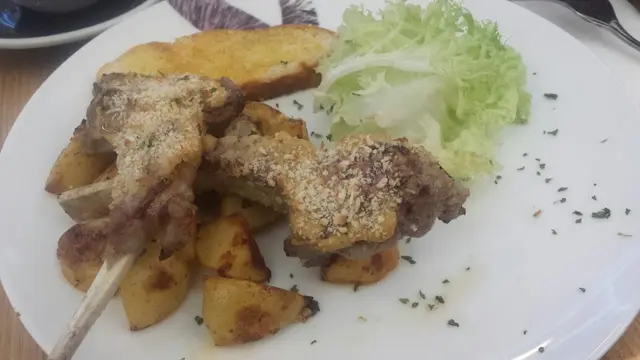 羊架伴香草薯粒