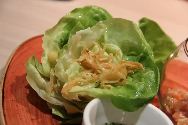 香脆白飯魚蘋果沙律