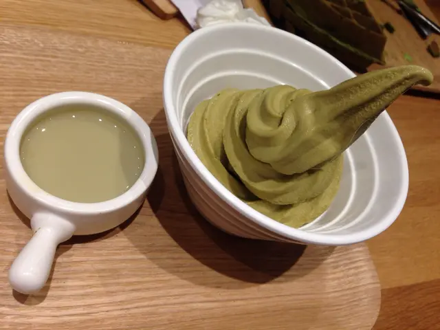 培茶拿鐵霜淇淋