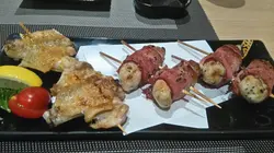 烟肉蚝串烧,鸡翼串烧