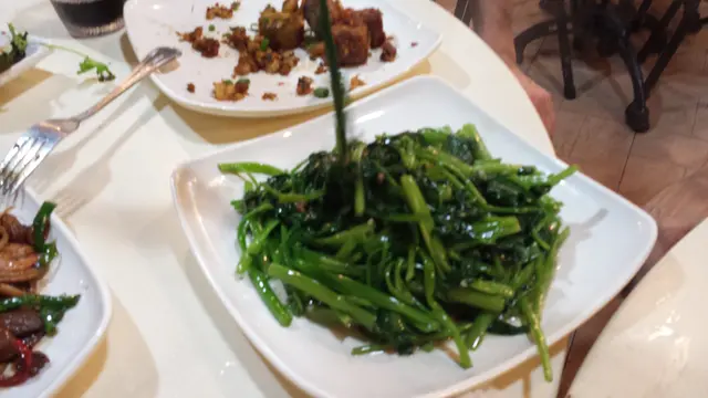 馬拉盞炒通菜
