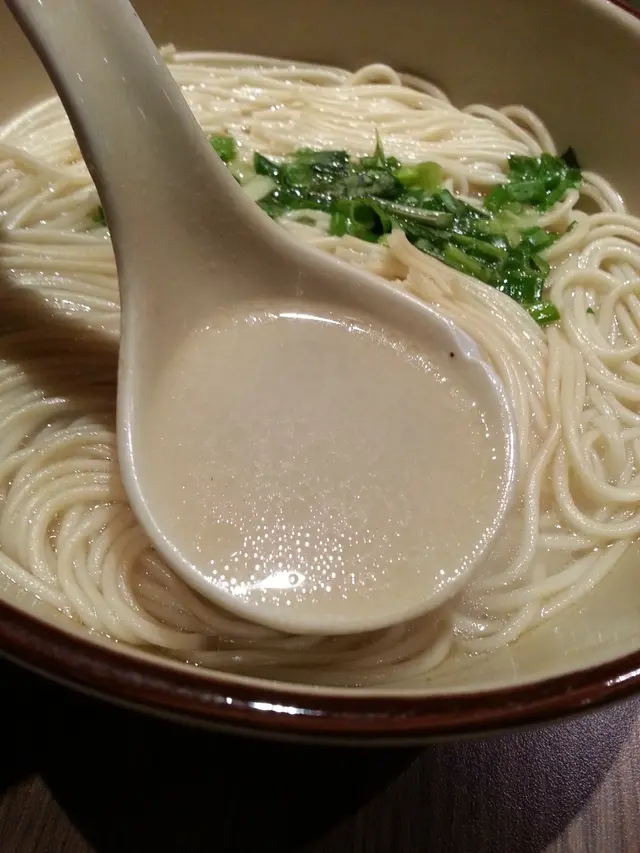 骨筒湯底