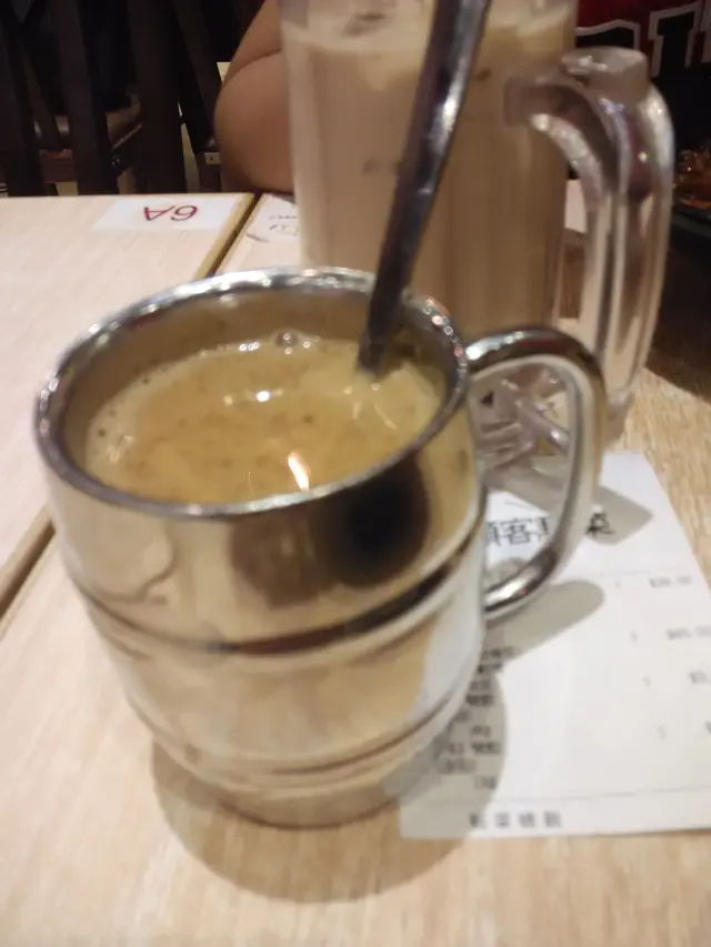 未試過熱嘅珍珠奶茶,但覺得味道一般,可能自已對奶茶好感一般,所以飲落去熱嘅感覺怪怪的。建議叫返凍飲