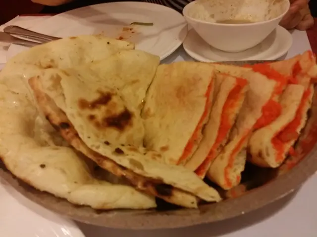 black truffle naan & Kashmirl naan