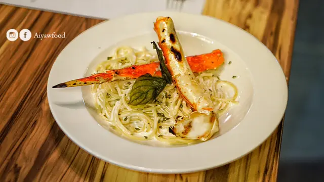 阿拉斯加蟹腳香草忌廉意粉