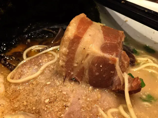 特製白丸元味拉麵