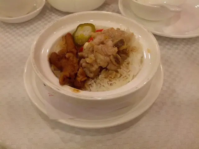 鳳爪排骨飯