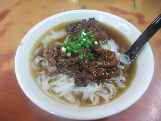 呢種感覺唔係好多地方食到架啦...$30唔大碗，一個男人食完叫可以頂一頂個肚，飽就唔飽架啦....食個感覺同回憶，呢碗野做到呢個目的啦!