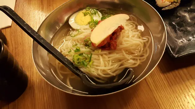 滿腹套餐的水冷麵