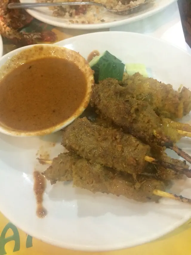 沙嗲-雞牛豬各2串