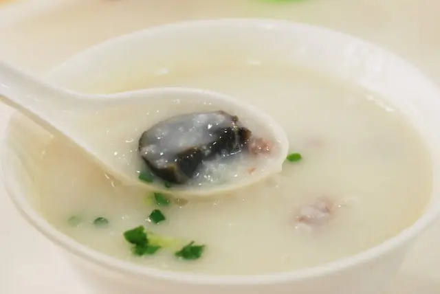 皮蛋瘦肉粥