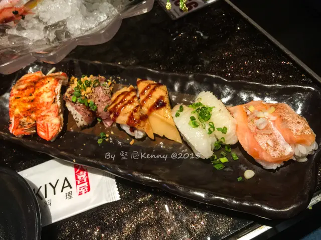 細細件可以食多幾款, 唔會大大件食飽你. 尤其牛肉壽司牛肉重! 正!