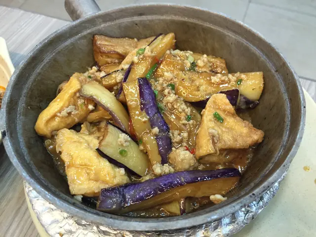 魚香茄子豆腐煲