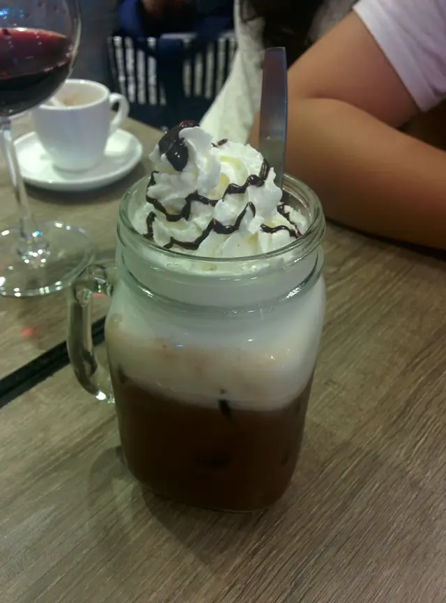 友人點的, 很骨子 :) 