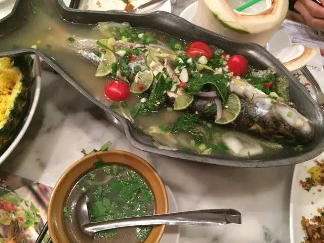 明爐酸辣烏頭魚