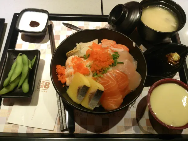 豪華海景丼定食