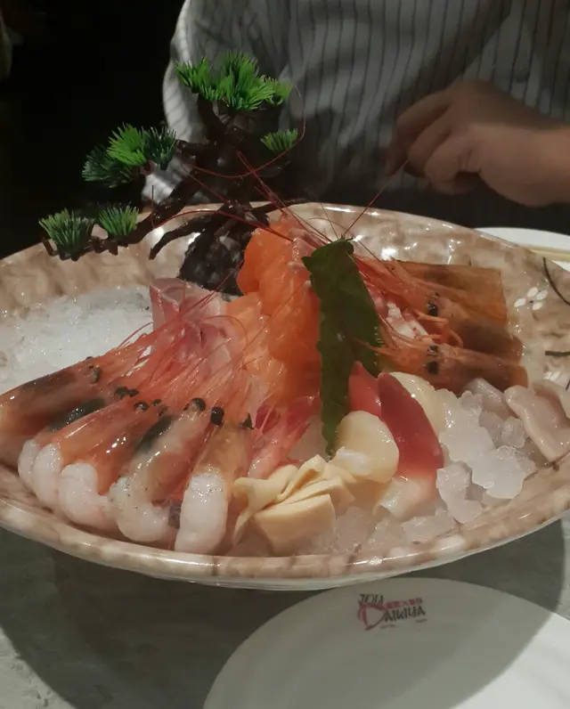 刺身拼盤