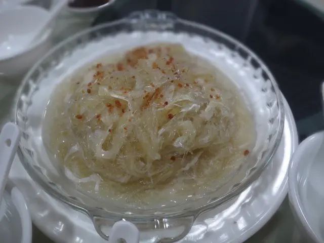 原鼎火瞳雞燉翅