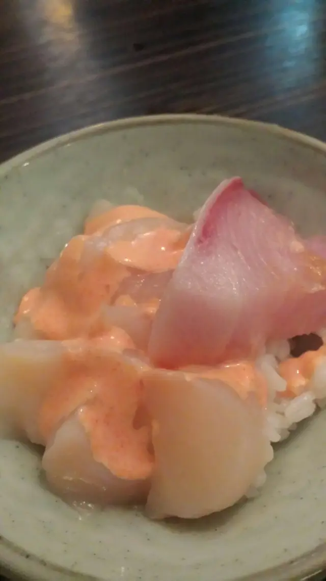 帶子刺身上加明太子醬！好味！