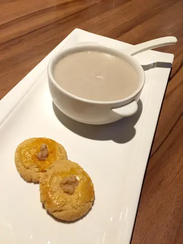 芋蓉燉鮮奶