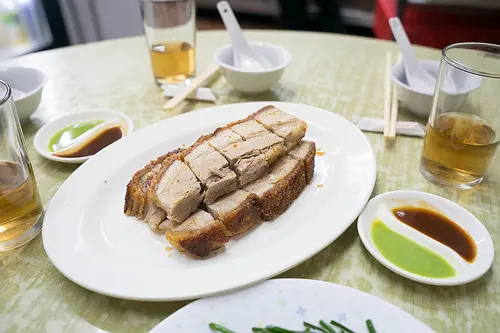 先來個脆皮燒肉