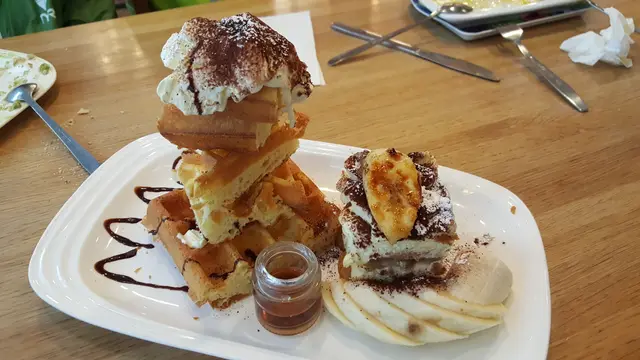 香蕉窩夫配Tramisui