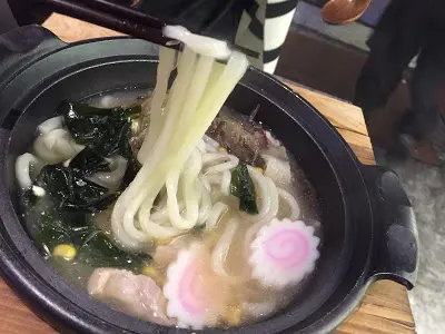 花膠雞絲濃湯手打烏冬