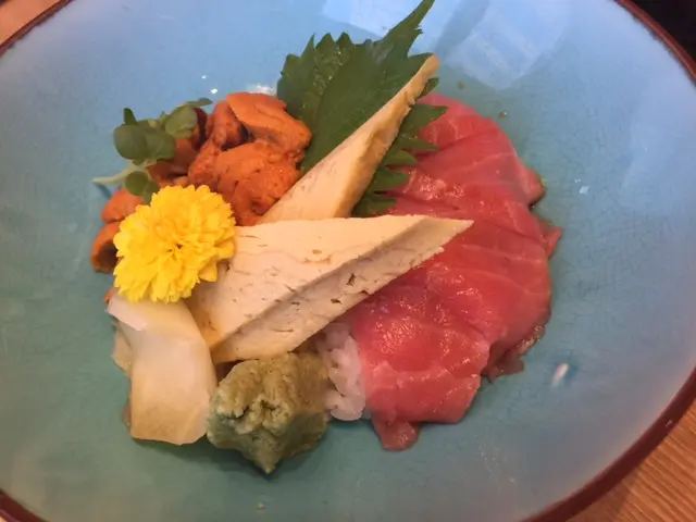 吞拿魚腩日本海膽飯