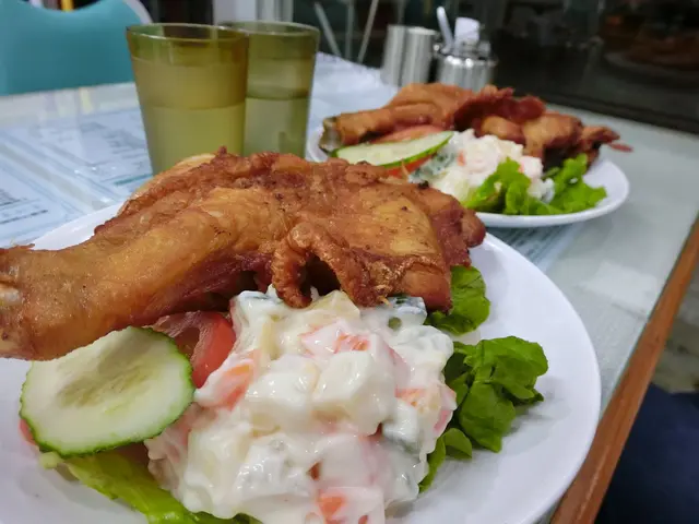 生炸雞脾配沙津