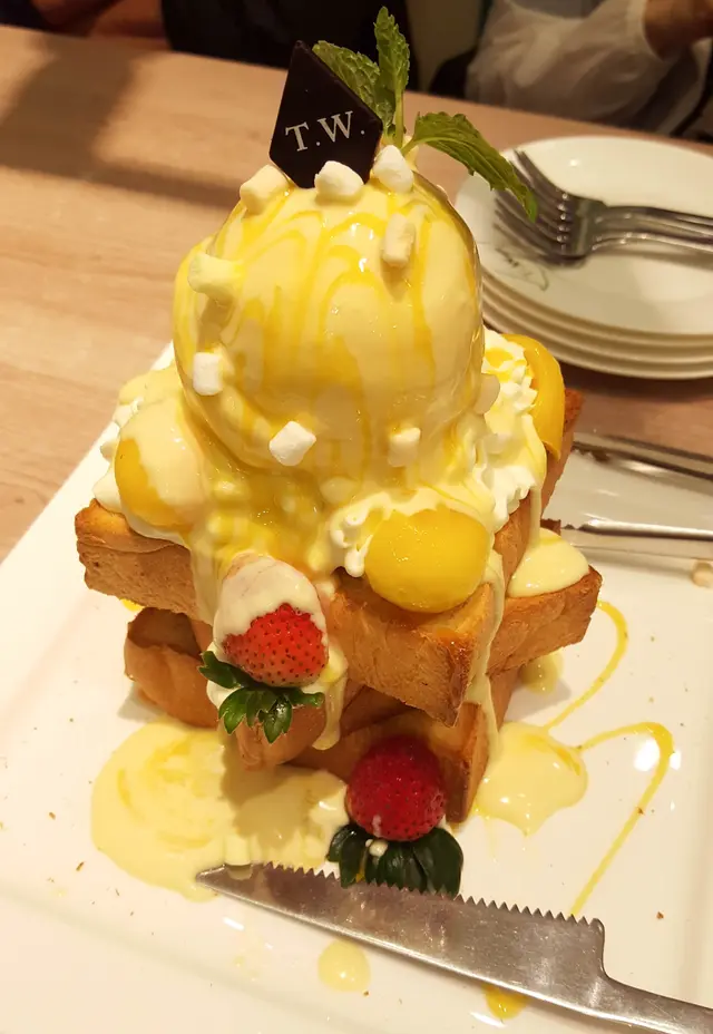 芒果香草磚塊蜜糖吐司