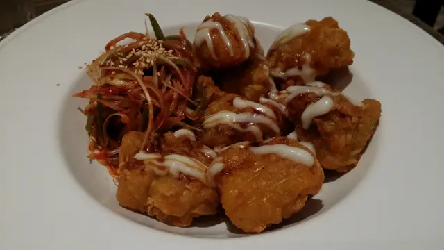 韓味炸雞配大蔥沙律