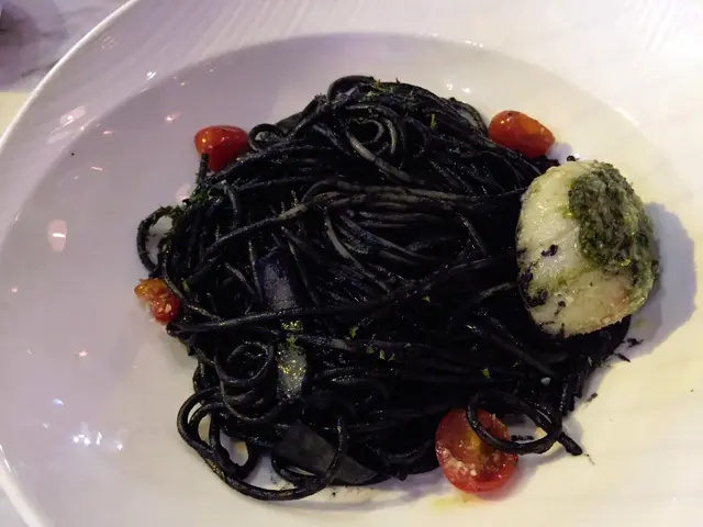 北海道珍寶帶子墨魚汁意大利麵