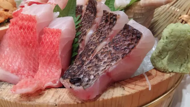 兩款刺身均是細緻柔滑,魚皮爽口未為韌