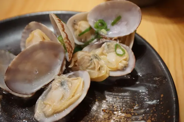 清酒只是輕輕的淺淺的不會蓋過海蜆的鮮味