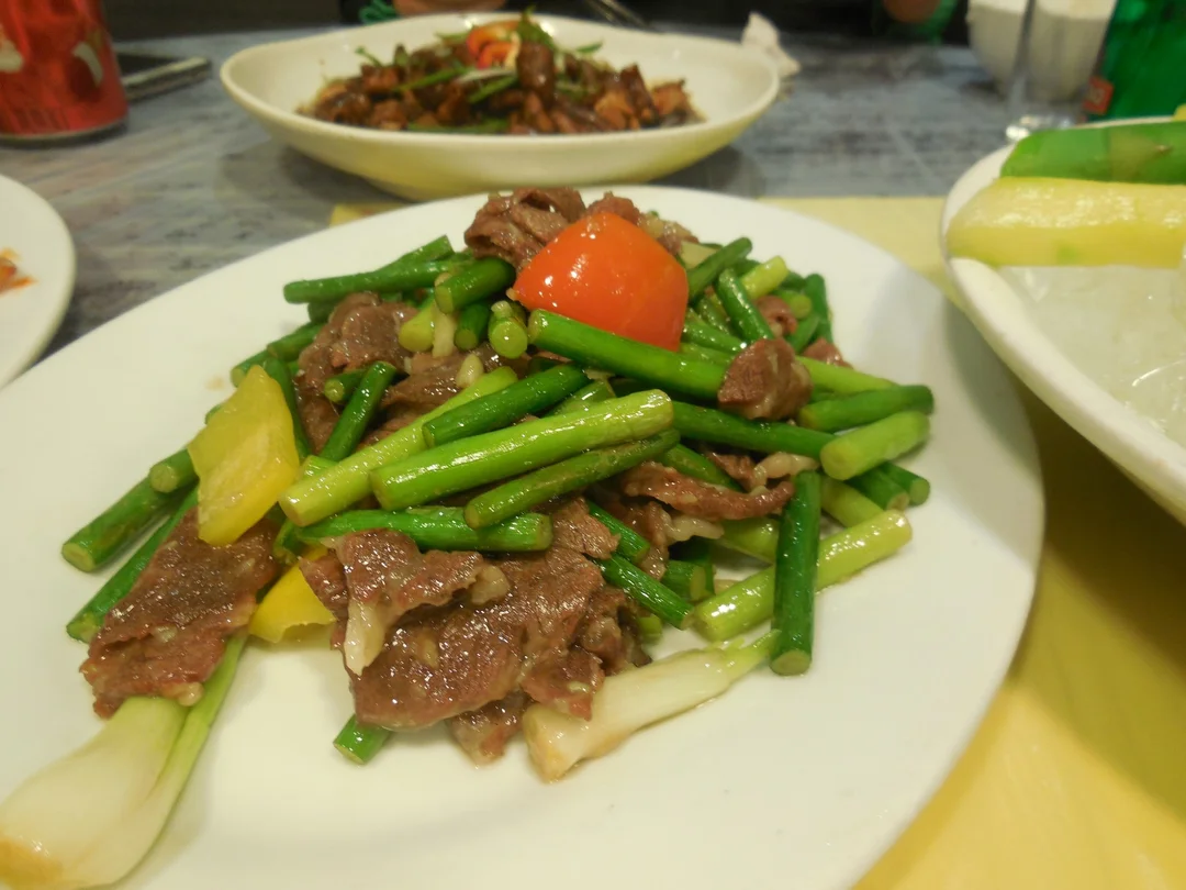 這夜吃的晚餐有點太健康吧,總幾乎每道餸菜也是走素食主義,表哥你是知