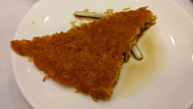 糖醋麵的名堂之中,白糖的甜加上醋汁的酸,甜酸開胃,也是消膩良品