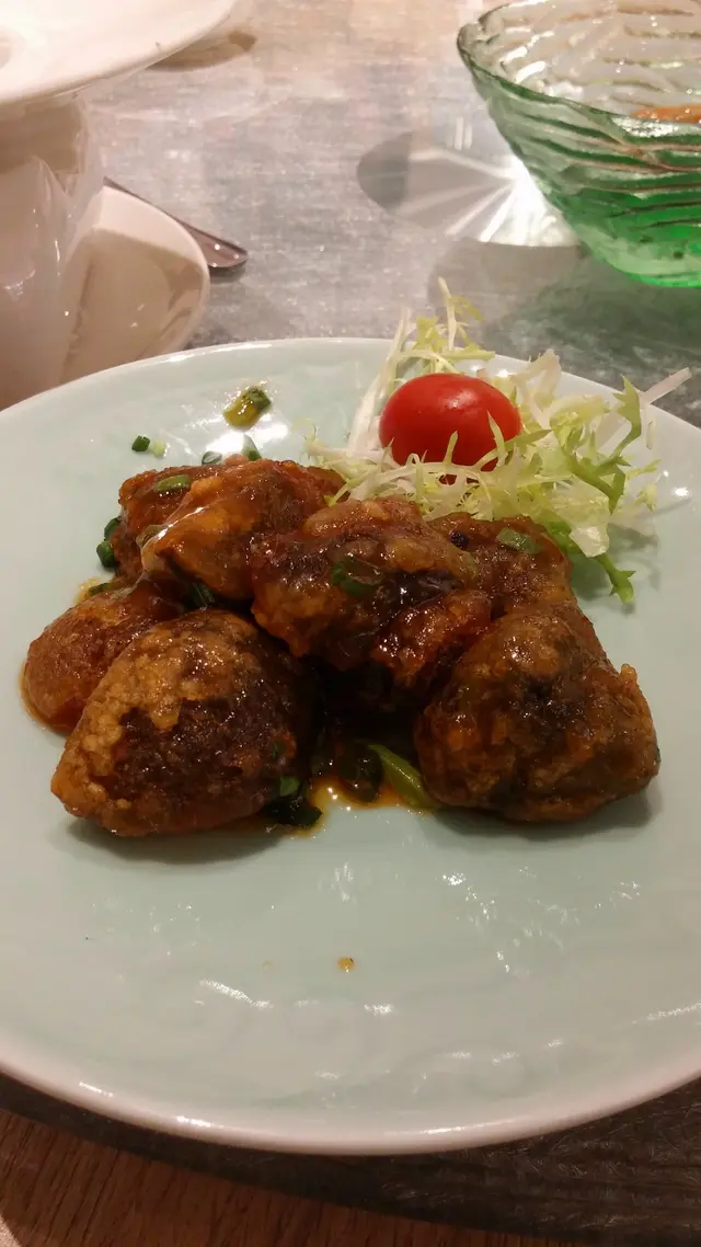 皮蛋沒有太烈太乸口的味道,溫和之餘留住溏心,順滑可口