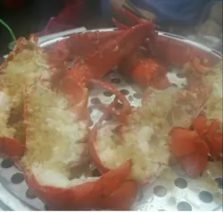 蒜蓉蒸龙虾