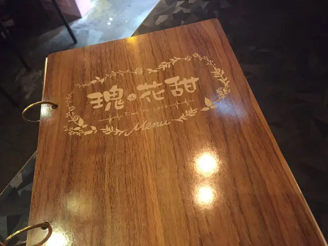 Menu裡嘅手繪插畫，好有森林少女系feel。
