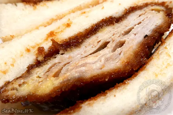 吉列千層豬扒三文治伴沙律