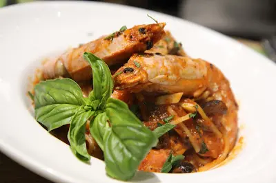 香煎阿根廷紅蝦蕃茄意粉