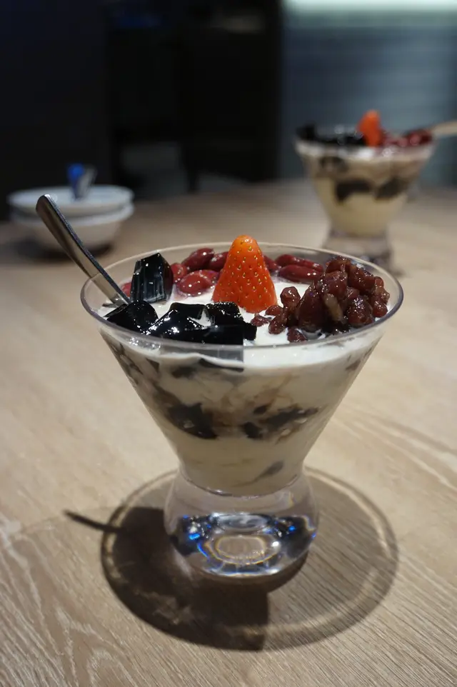 三色配 (滑豆腐/涼粉/紅豆)