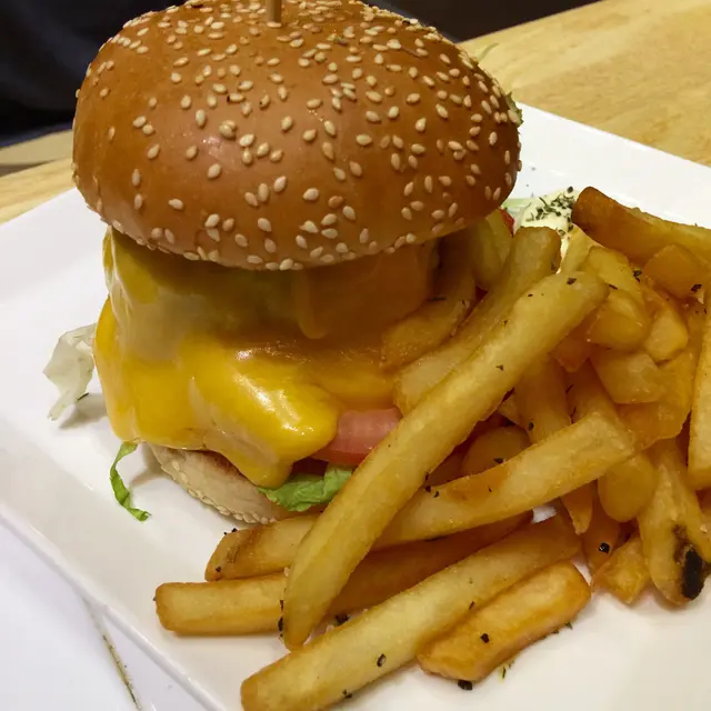 美式三重芝士漢堡