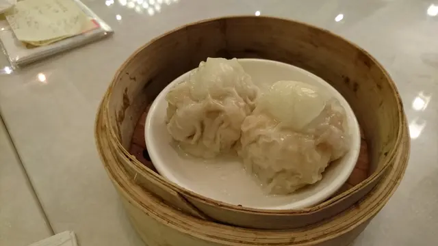 大大粒,超多蝦肉,蛋剛熟,足料夠份量,食一粒就夠哂