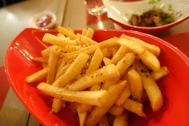 黑松露蒜炸薯條Black Truffle Fries