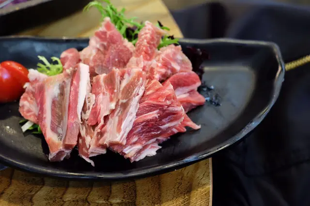 調味牛排肉 / marinated boneless beef short ribs